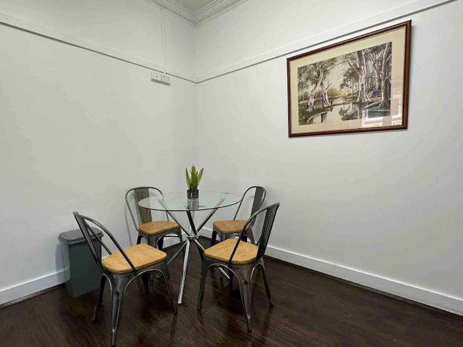 Elegant Family Retreat Near Beaches & Cbd *