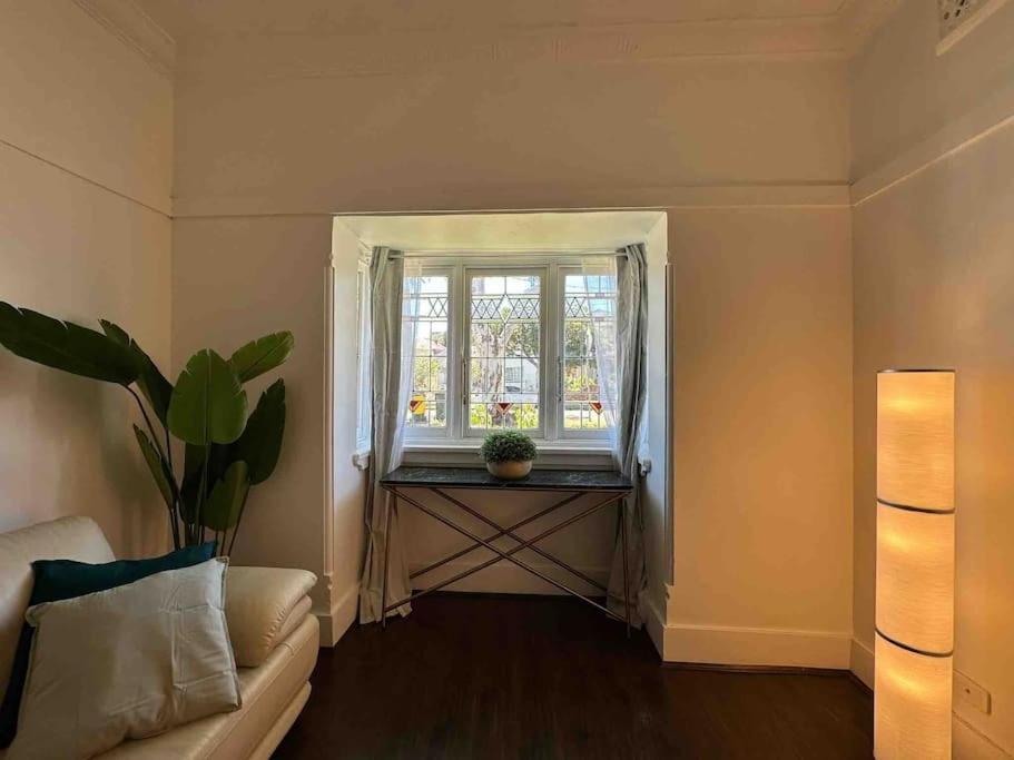 Apartment Elegant Family Retreat Near Beaches & Cbd *