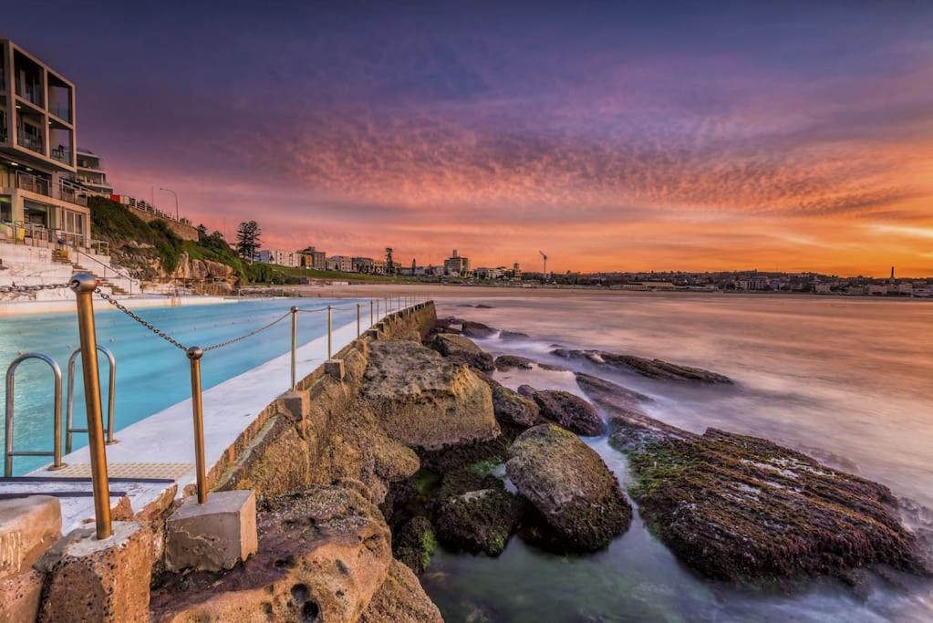 Elegant Family Retreat Near Beaches & Cbd
